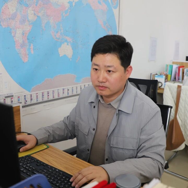 跬步之间  守护教学“大后方”